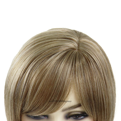 Blonde Bobpruik met Zijpony